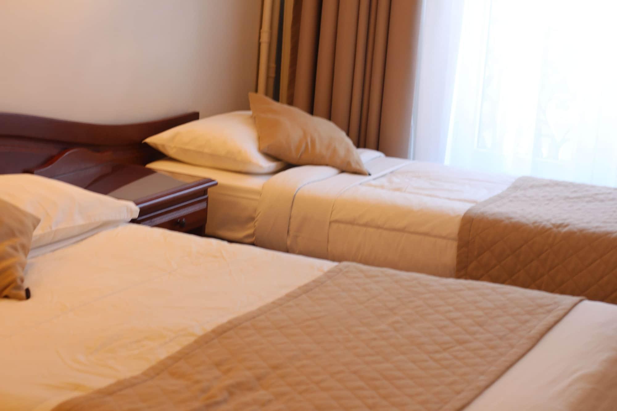 Cosmotel Hotel Париж Екстериор снимка
