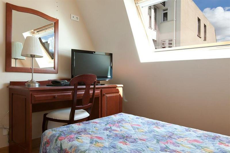 Cosmotel Hotel Париж Екстериор снимка