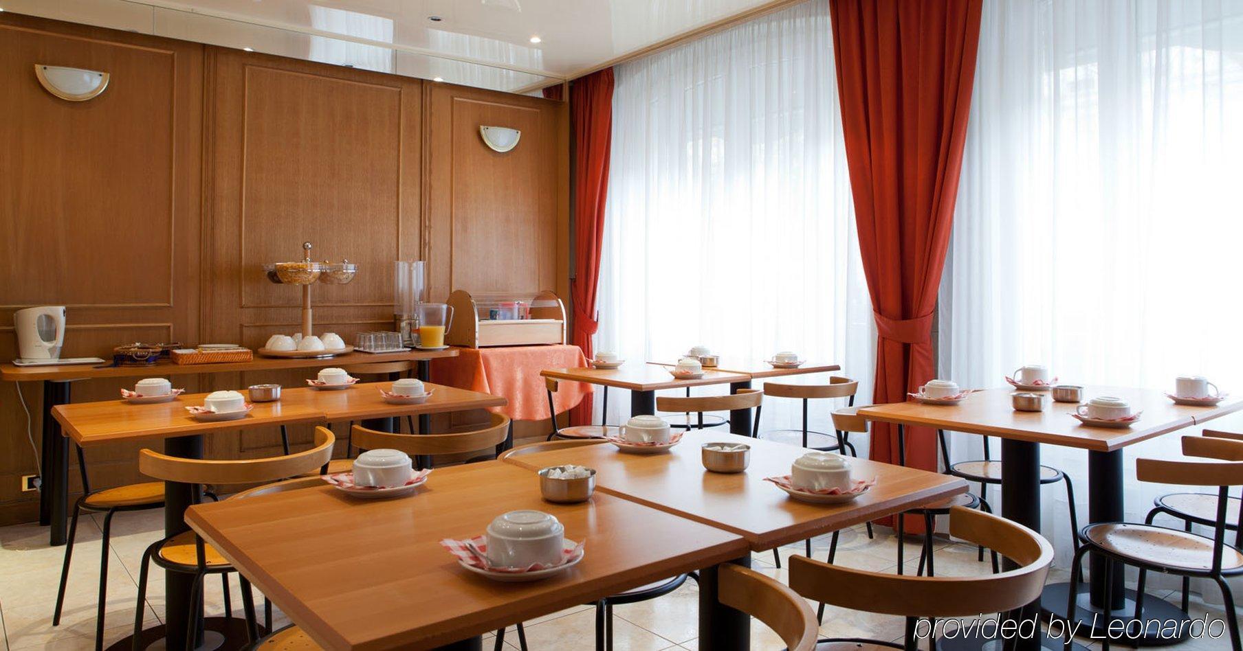Cosmotel Hotel Париж Екстериор снимка