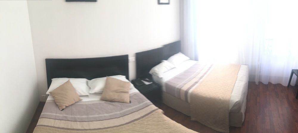 Cosmotel Hotel Париж Екстериор снимка