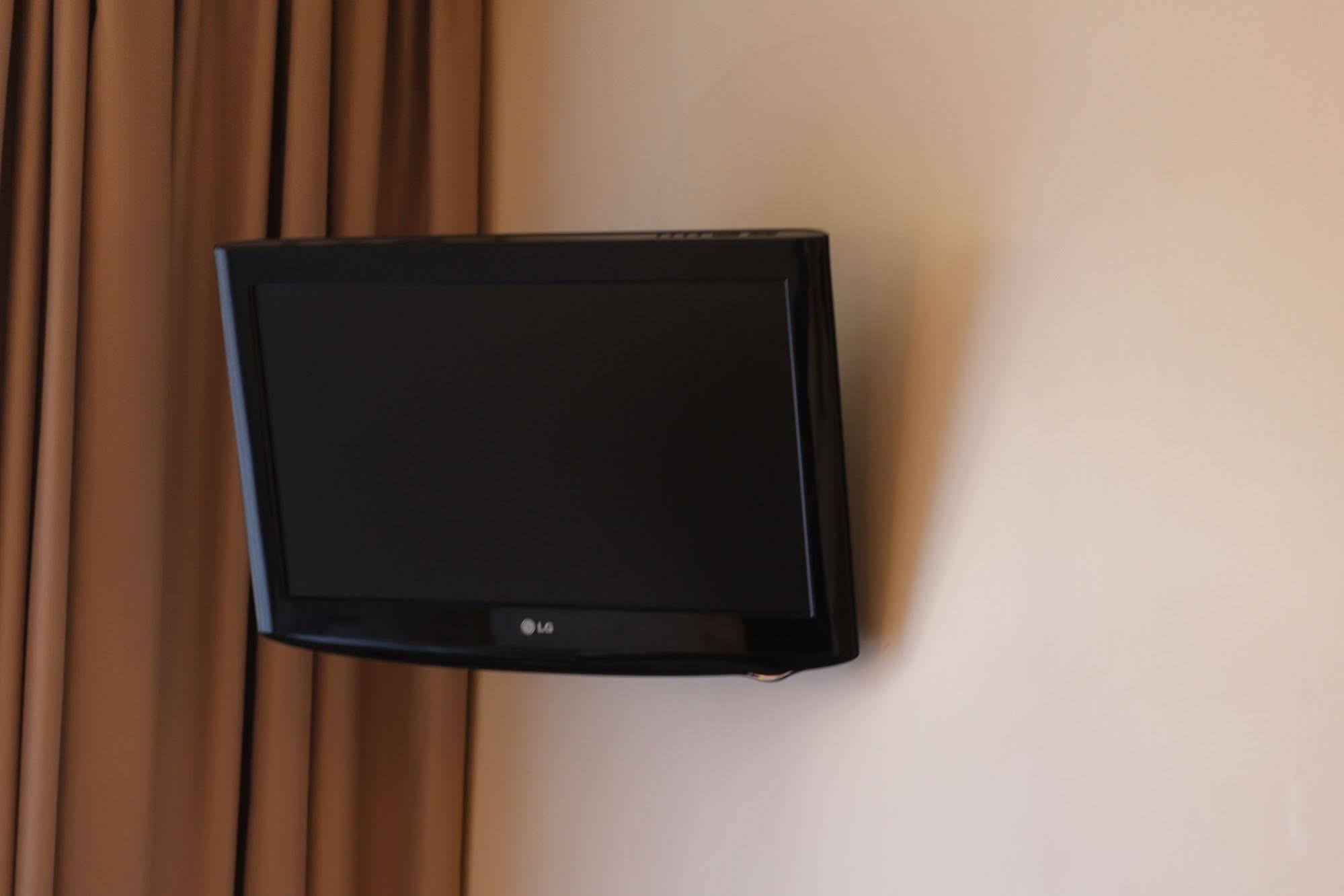 Cosmotel Hotel Париж Екстериор снимка