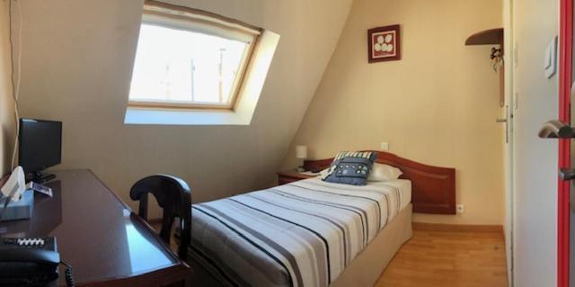 Cosmotel Hotel Париж Екстериор снимка